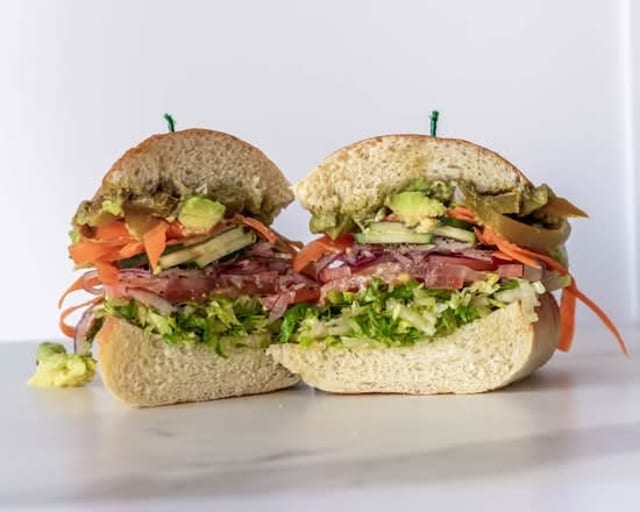 HD Veggie Sandwich (GF Tosst).